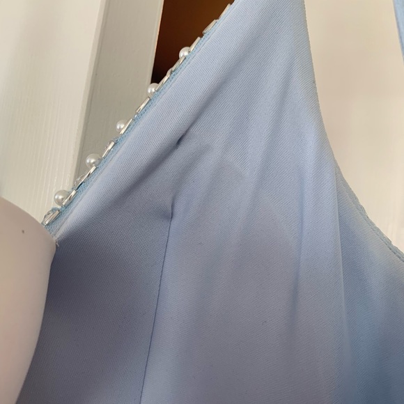 PROM DRESS - Picture 4 of 7